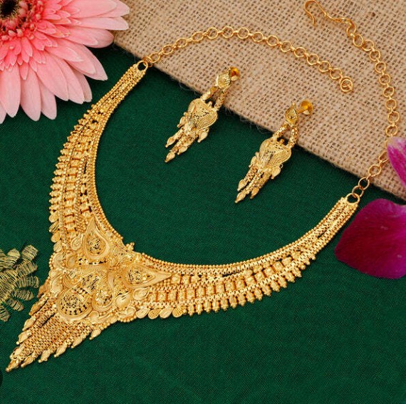 Ladies Neakless 22k(916)